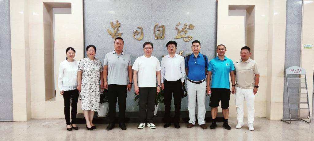 国家珠宝玉石质量监督检验中心（北京）一行到访资源pg娱乐
